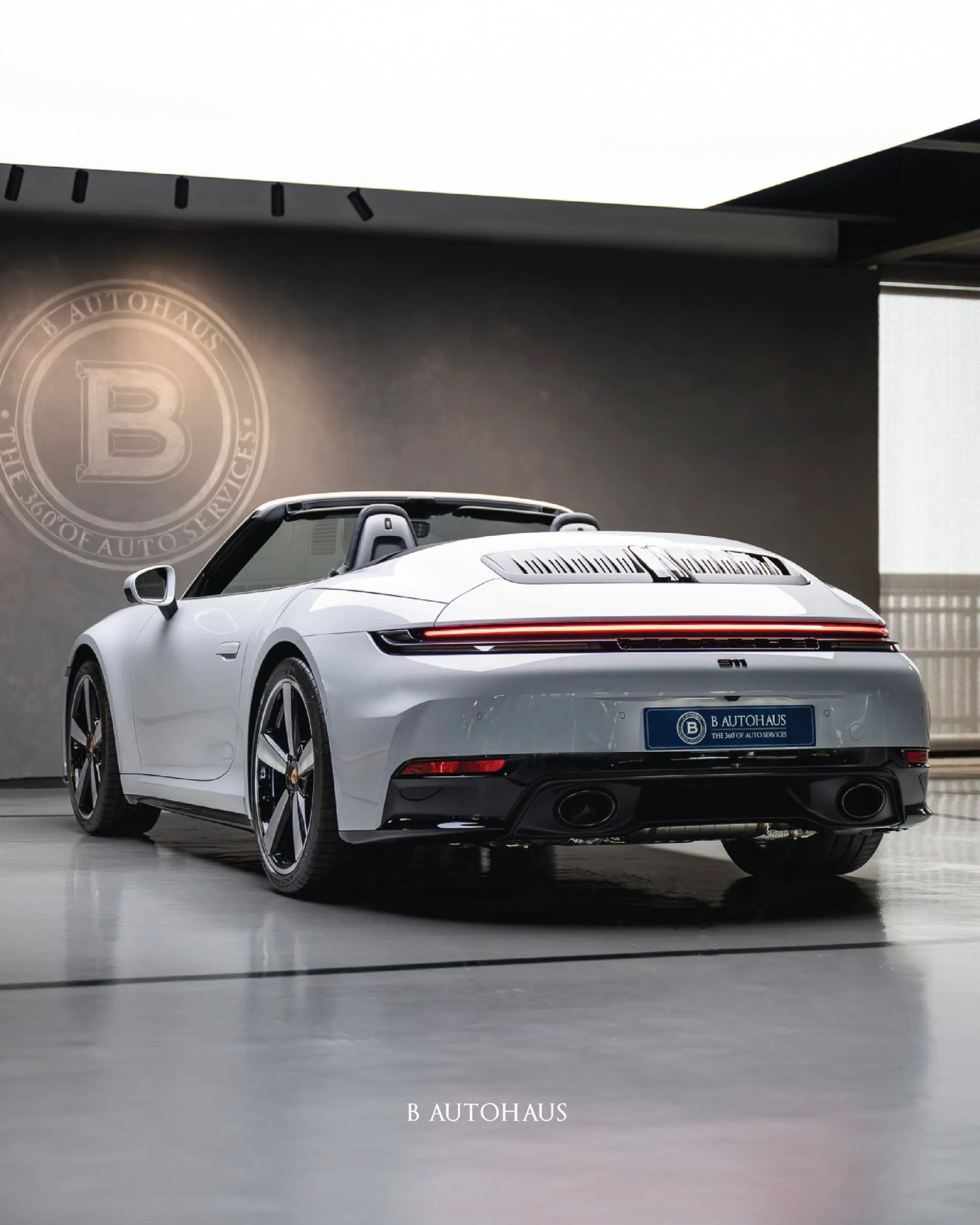 Porsche 911 Carrera Cabriolet