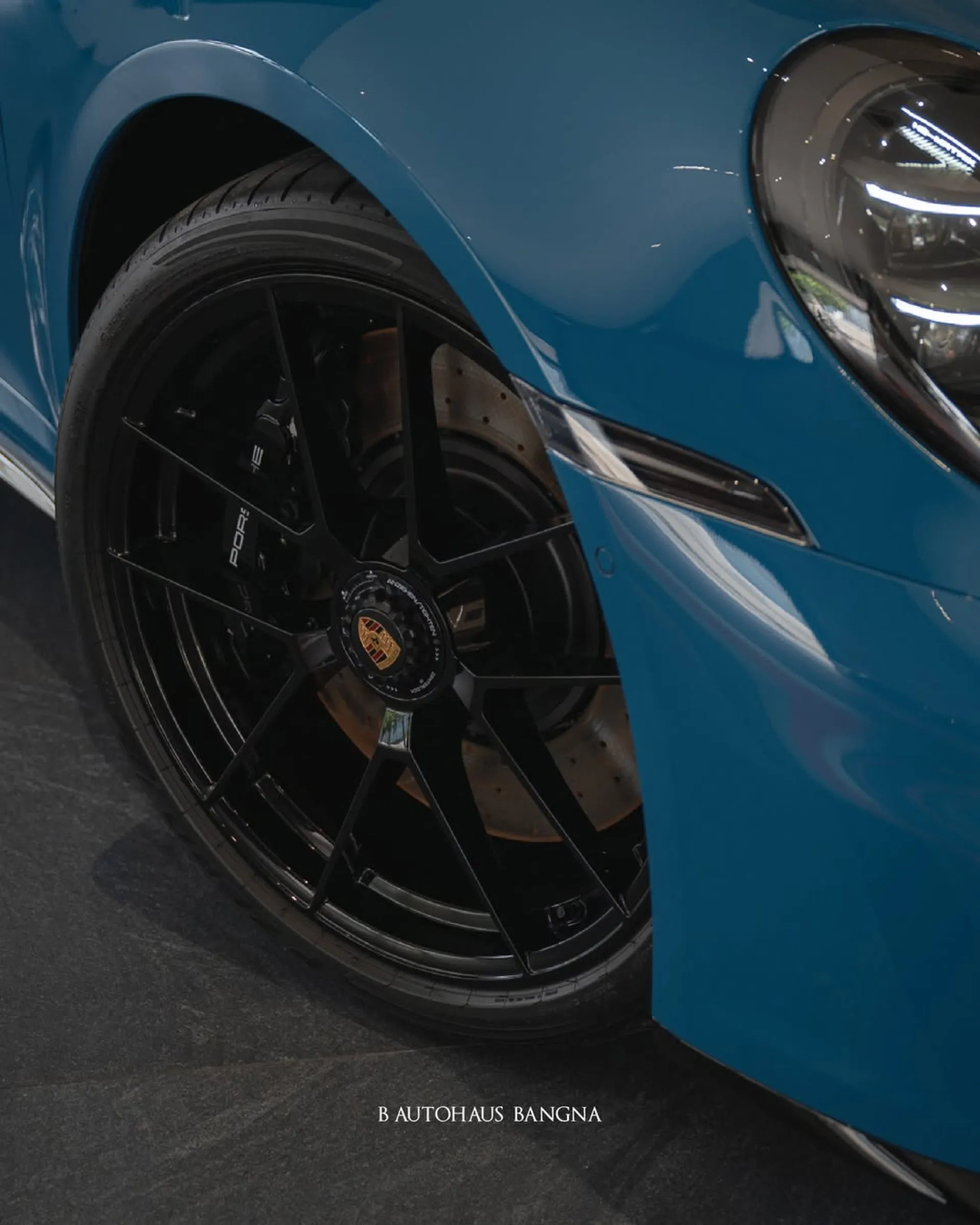 Porsche 911 Carrera GTS · 3