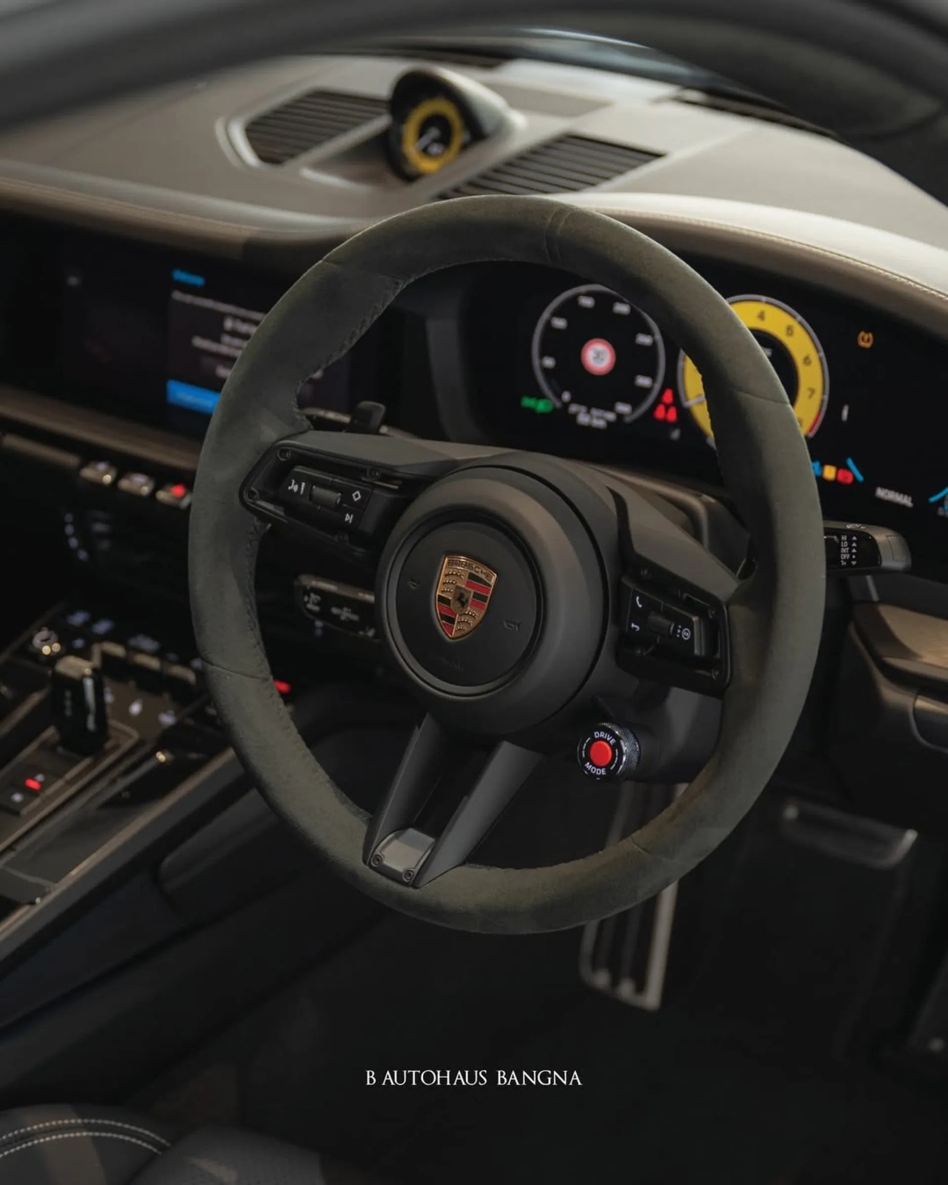 Porsche 911 Carrera GTS · 4