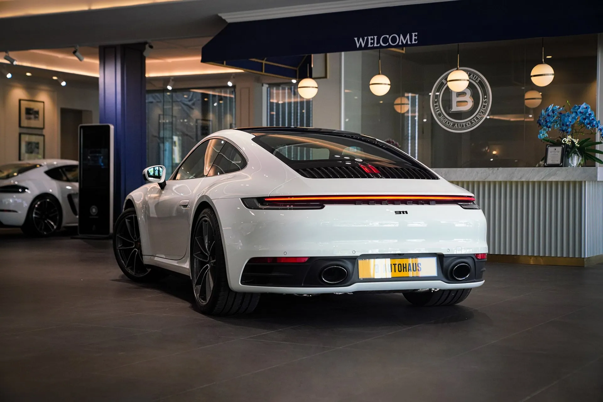 911 Carrera · 3