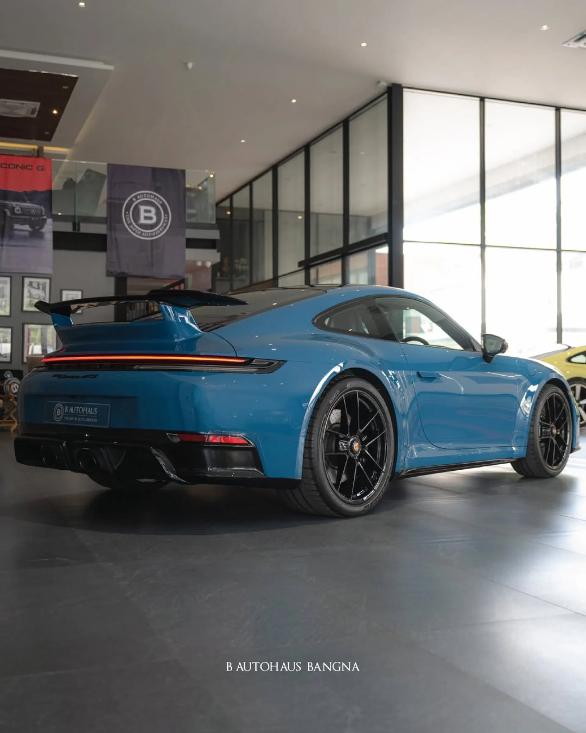 Porsche 911 Carrera GTS