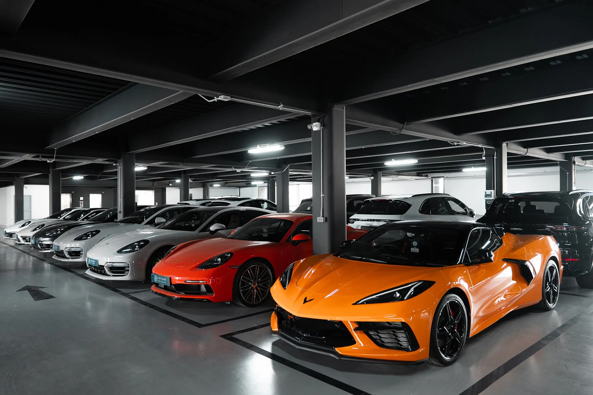 Inside the Vibhavadi showroom · 5
