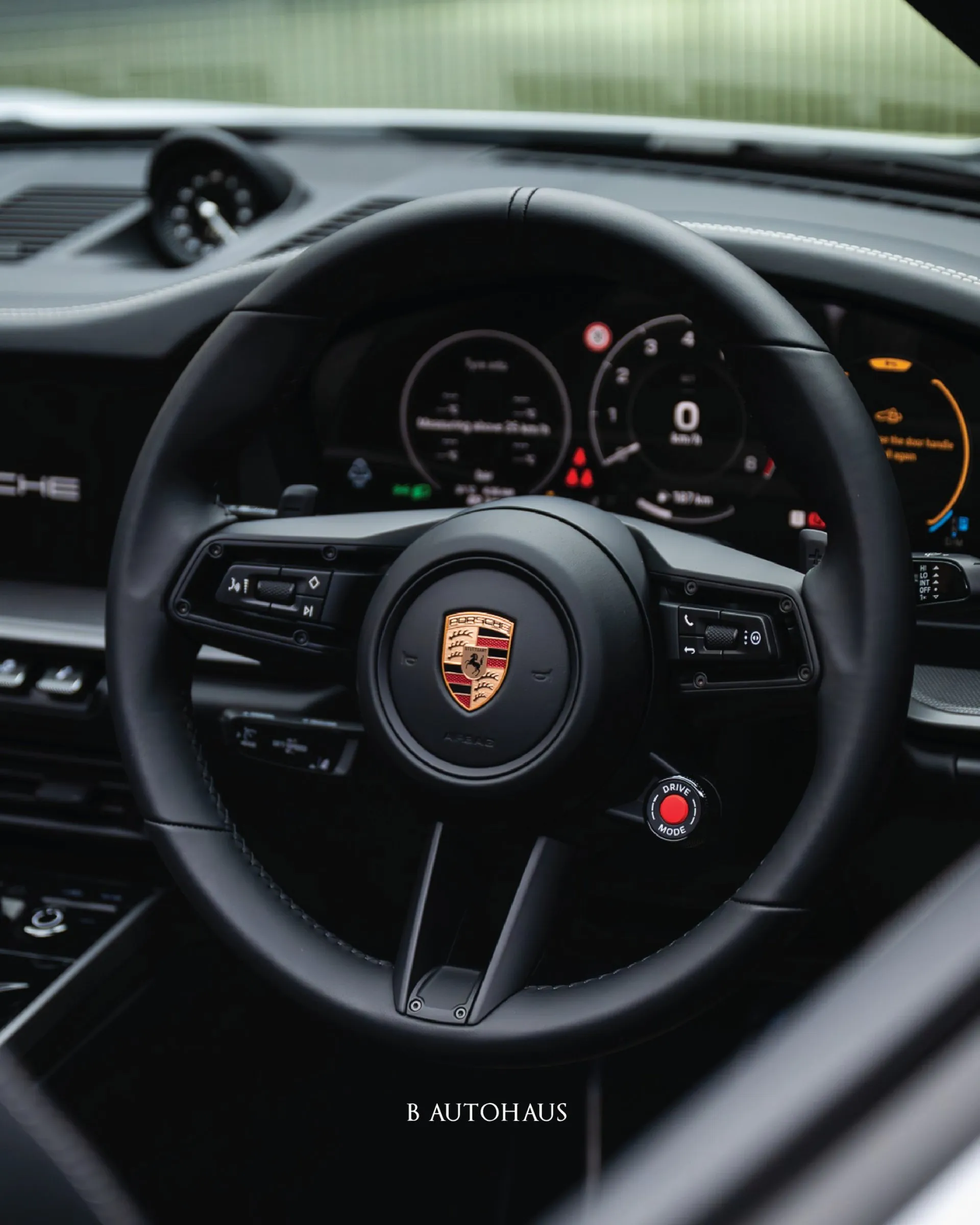 Porsche 911 Carrera Cabriolet · 9