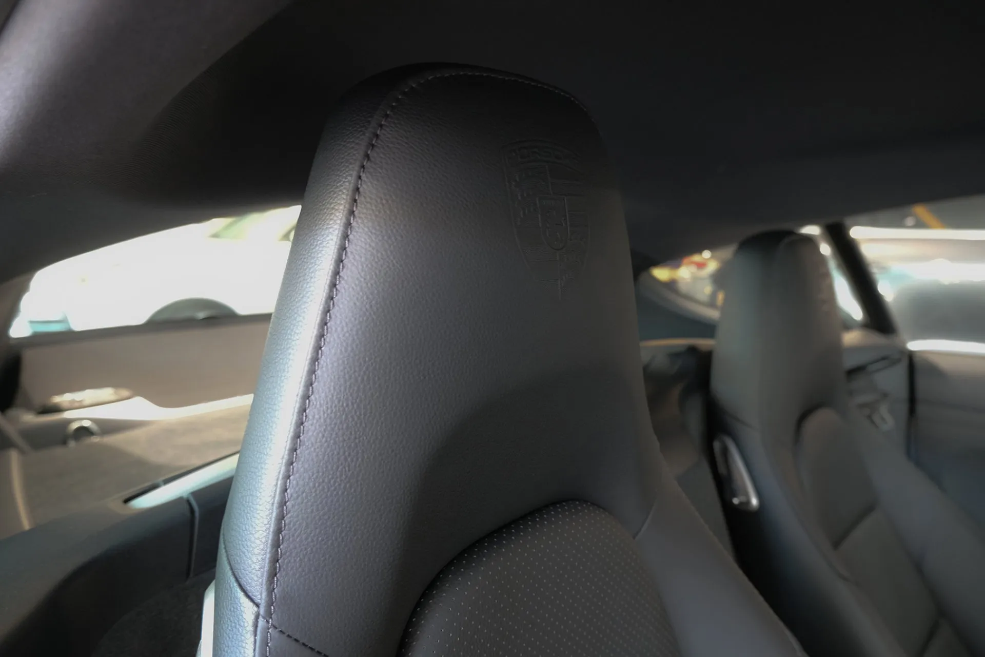 718 Cayman · 11